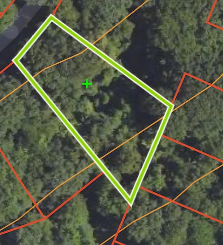 17 Pointe D'Enfer Rd, Treasure Lake, PA 15801