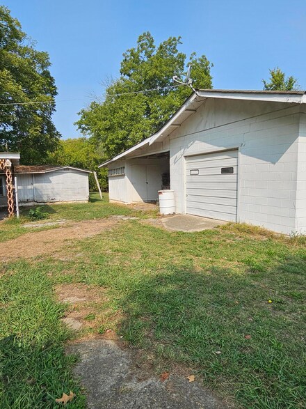 103 Donnelly St, Rossville, GA 30741