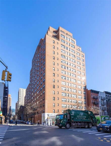 200 E 27th St Unit 2-P, New York, NY 10016