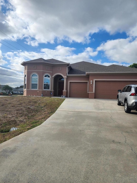 1691 SW Buttercup Ave, Port Saint Lucie, FL 34953
