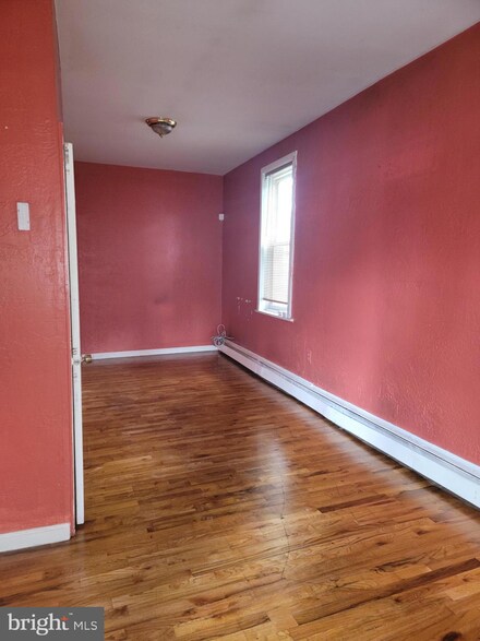 1462 Olden Ave, Ewing, NJ 08638