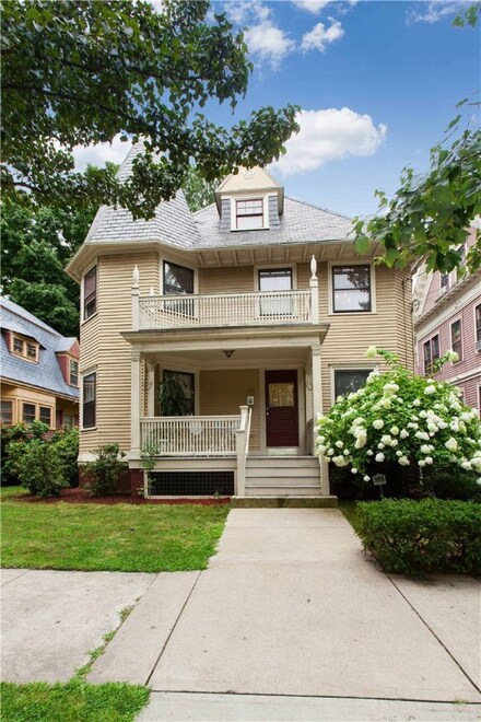 238 Adelaide Ave, Providence, RI 02907
