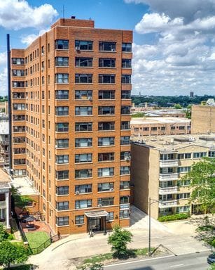 5858 N Sheridan Rd Unit 203, Chicago, IL 60660