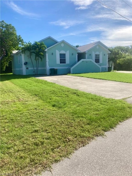1227 Mangrove Ln, Chokoloskee, FL 34138