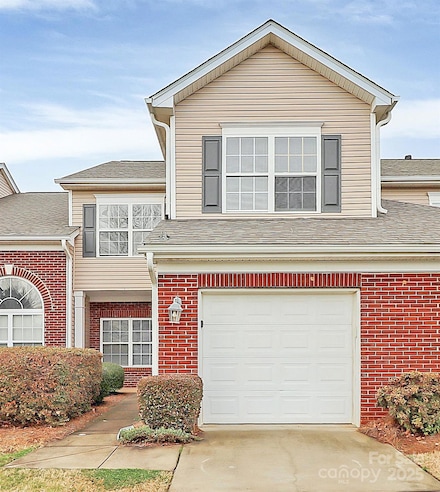 2313 Calabassas Ln, Matthews, NC 28105