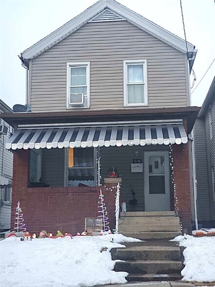 516 Longfellow St, Vandergrift, PA 15690