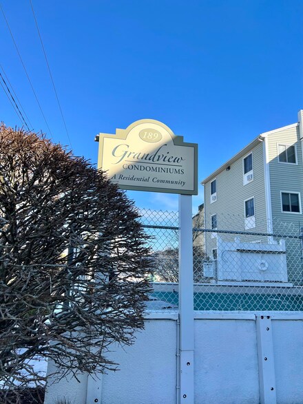 189 E Grand Ave Unit 206, Old Orchard Beach, ME 04064