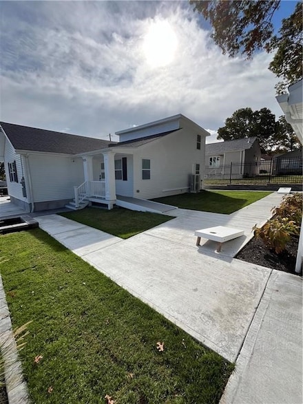 535 Hancock St, Tiverton, RI 02878
