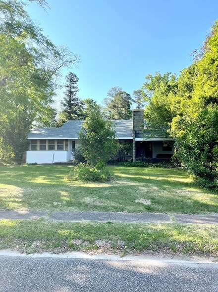 85 W Louisville St, Clayton, AL 36016