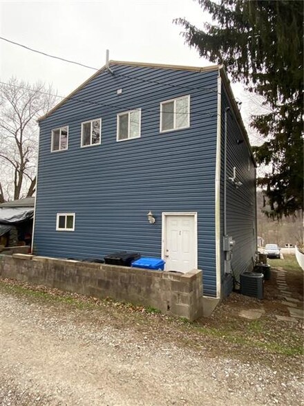 4361 Western Ave, Trafford, PA 15085