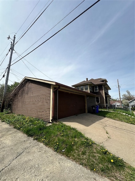 800 19th St SE, Cedar Rapids, IA 52403