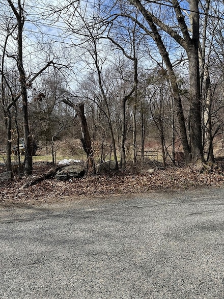 21 Jencks Rd, Cumberland, RI 02864