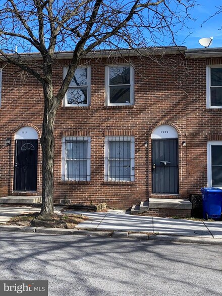 1909 Brunt St, Baltimore, MD 21217