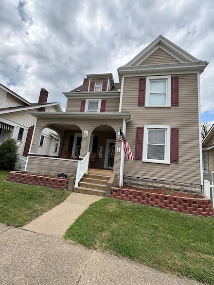 1312 7th St, Moundsville, WV 26041