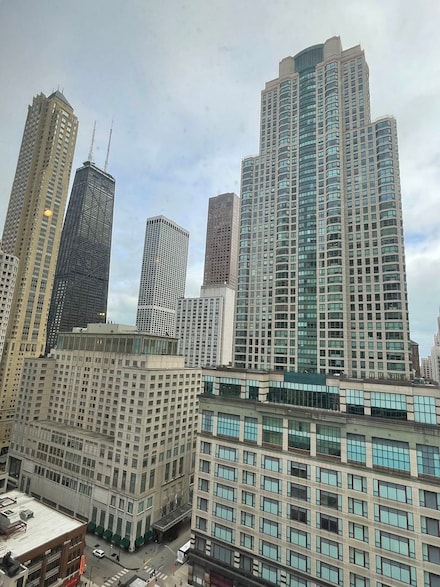 30 E Huron St Unit 2202, Chicago, IL 60611