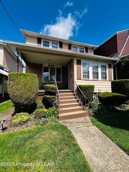 17 Leuder St, Hanover Township, PA 18706