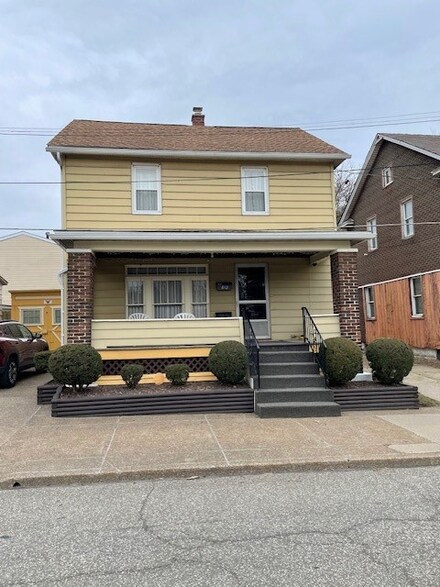 618 Brandes St, Erie, PA 16503