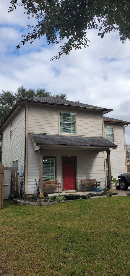 4903 Moody Reef Dr, Bacliff, TX 77518