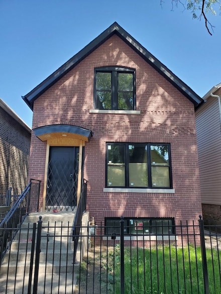 7147 S University Ave, Chicago, IL 60619