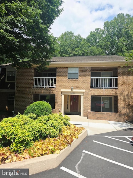 5825 Cove Landing Rd Unit 101, Burke, VA 22015