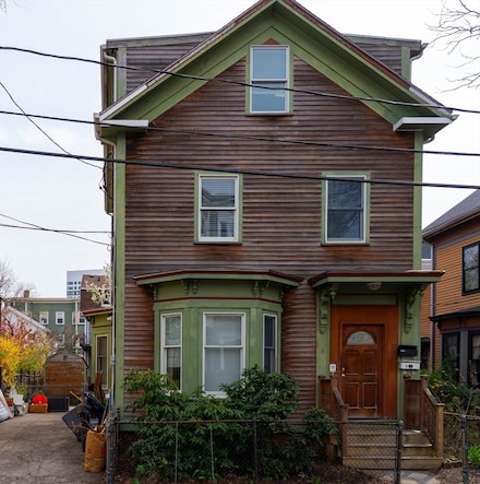 16 Worcester St, Cambridge, MA 02139