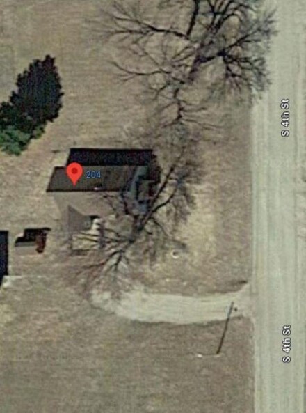 204 S 4th St, Plainview, NE 68769