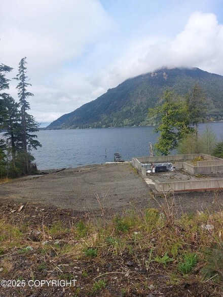 11 Port Saint Nicholas Rd, Craig, AK 99921