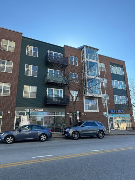 17 W 35th St Unit 402, Chicago, IL 60616