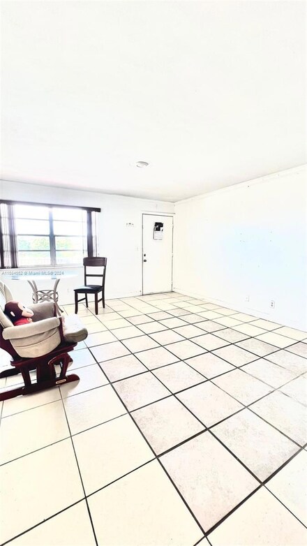11195 SW 1st St Unit 319, Miami, FL 33174