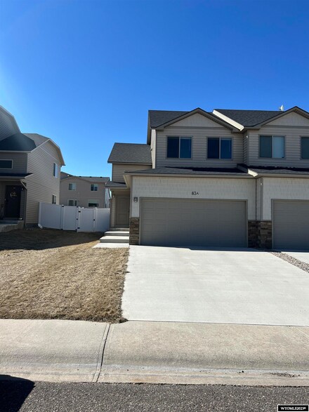 83 26th St, Wheatland, WY 82201