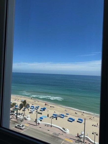 345 N Fort Lauderdale Beach Blvd Unit 903, Fort Lauderdale, FL 33304