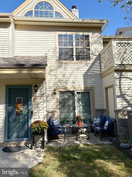2503 Foxmeadow Cir Unit 2503, Royersford, PA 19468