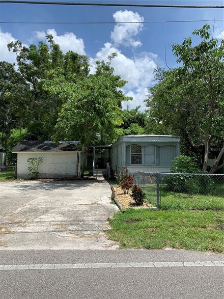 706 Southern Ave, Lakeland, FL 33815