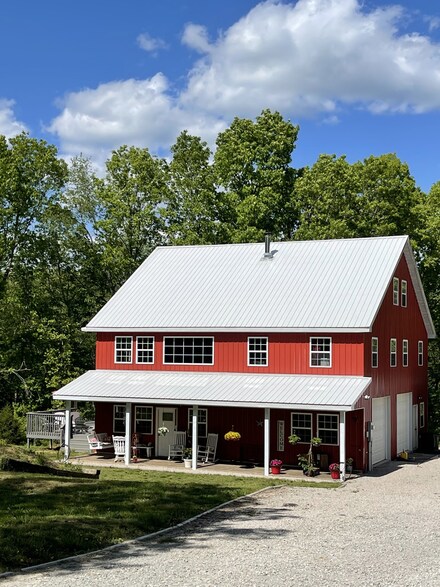 627 Switzerland Rd, Hohenwald, TN 38462