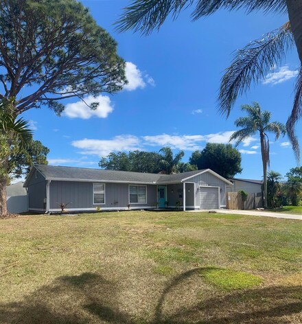 141 SE Juper Ave, Port Saint Lucie, FL 34983