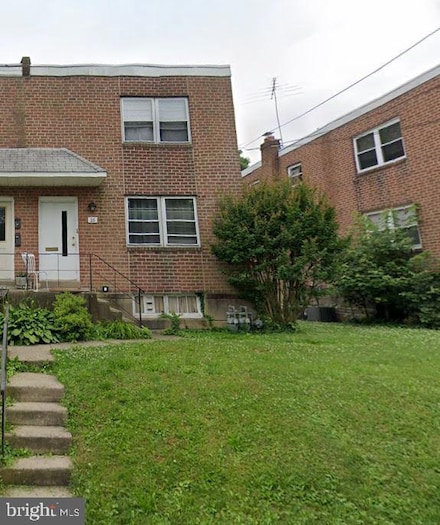 38 E Stratford Ave, Lansdowne, PA 19050