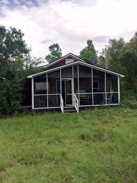 970 Strickland Farm Rd, Smoaks, SC 29481