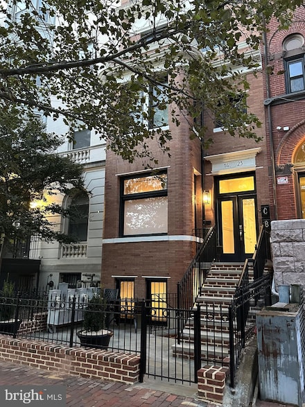 1423 T St NW, Washington, DC 20009