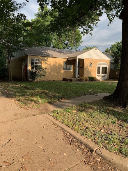 707 S Dellrose St, Wichita, KS 67218