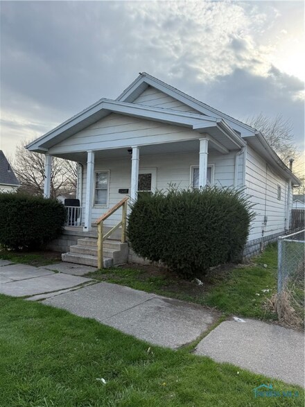 340 Raymer Blvd, Toledo, OH 43605