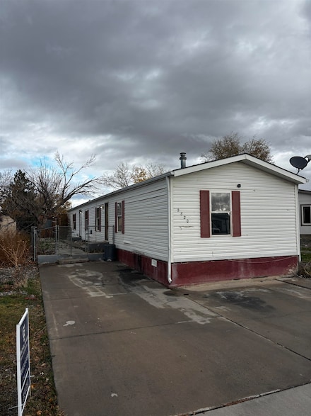 2820 S Niagara Cir, Grand Junction, CO 81501