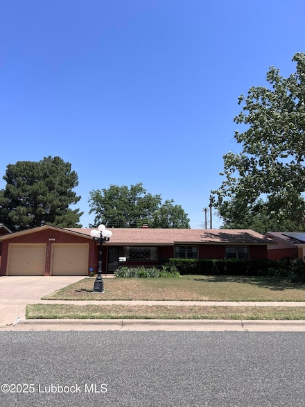 2304 54th St, Lubbock, TX 79412