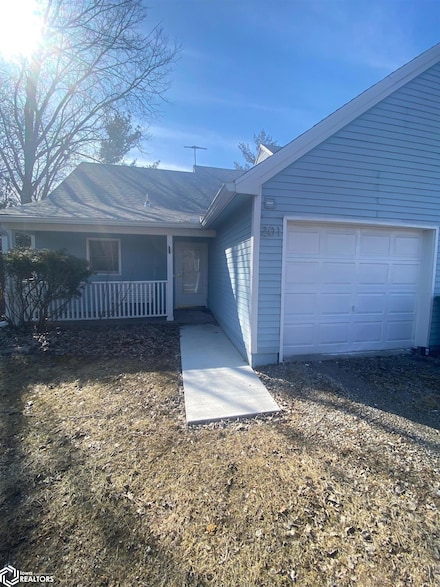 1000 Pleasant Plain Rd Unit 201, Fairfield, IA 52556