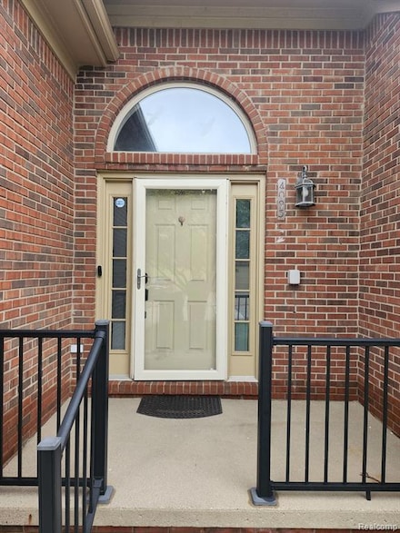 4095 April Ln Unit 8, Sterling Heights, MI 48310