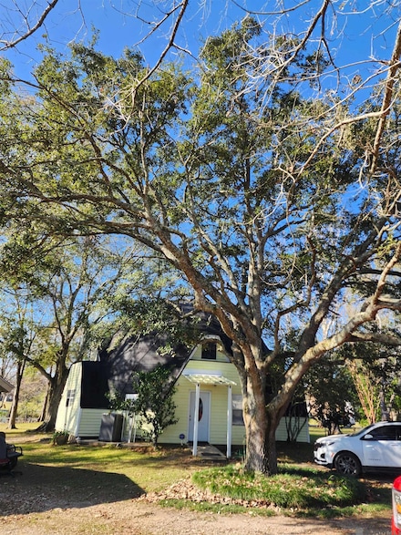 39315 David Dr, Prairieville, LA 70769