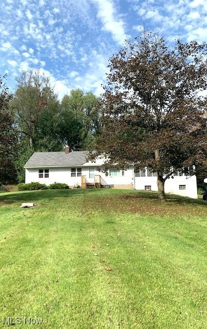 2143 Krumroy Rd, Akron, OH 44312