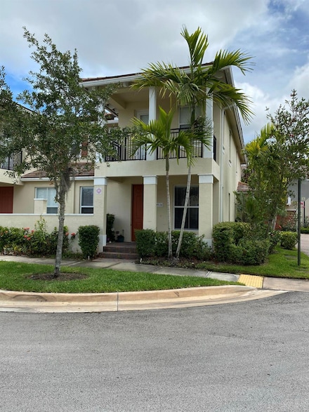 4536 Monarch Way, Coconut Creek, FL 33073