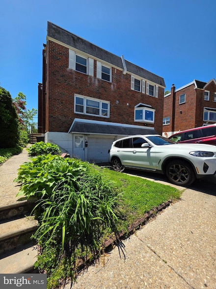 7316 Hill Rd, Philadelphia, PA 19128