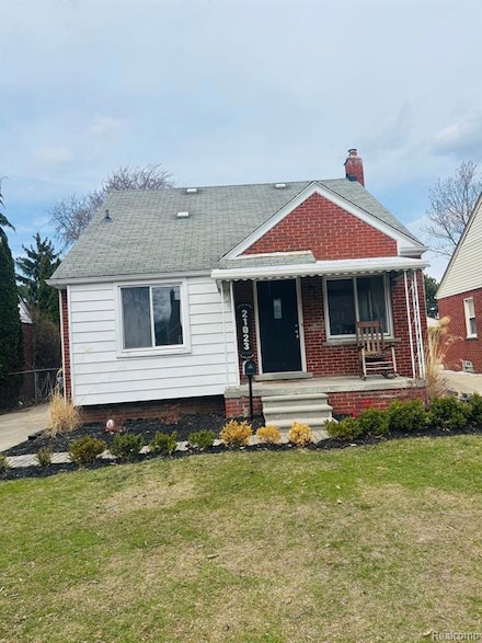 21023 Sunnydale St, Saint Clair Shores, MI 48081
