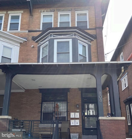 808 S 49th St, Philadelphia, PA 19143